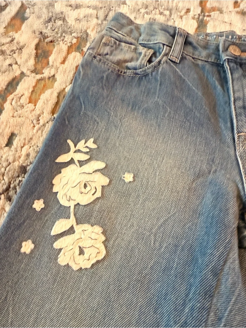 GAP Straight Leg Jeans with White Flower Appliqué Details
